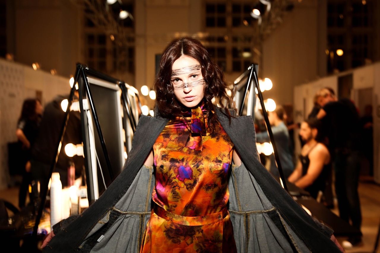 最新秧歌服裝，展現(xiàn)傳統(tǒng)魅力的時尚之選，引領(lǐng)秧歌時尚潮流